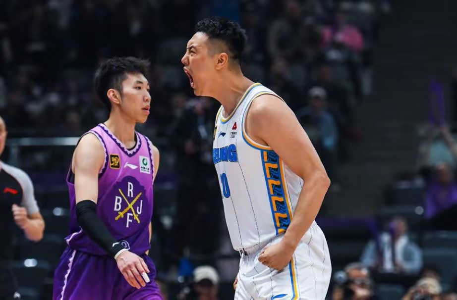 利物浦观众热烈欢呼！，德罗巴迎来三赛季出色发挥观众掌声雷动的简单介绍