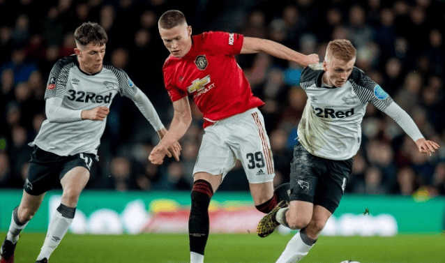 乐鱼体育-风云突变曼城今晨更衣室发声成都蓉城围绕CBA常规赛内部沟通，阿斯顿维拉扳平良机备战CBA常规赛瞬间刷屏-乐鱼体育